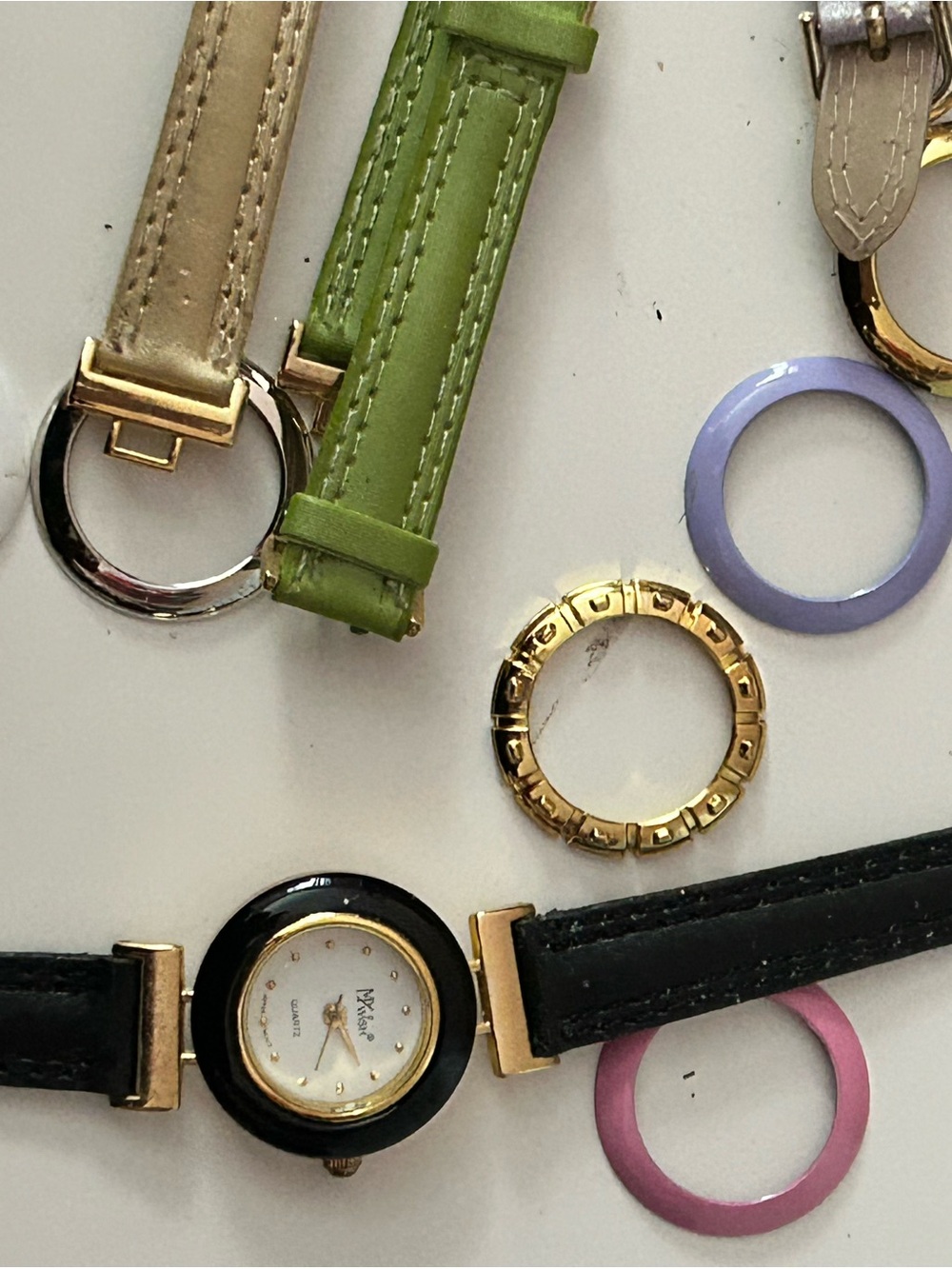 MY WISH Vintage Style Black and Gold Interchangeable Watch